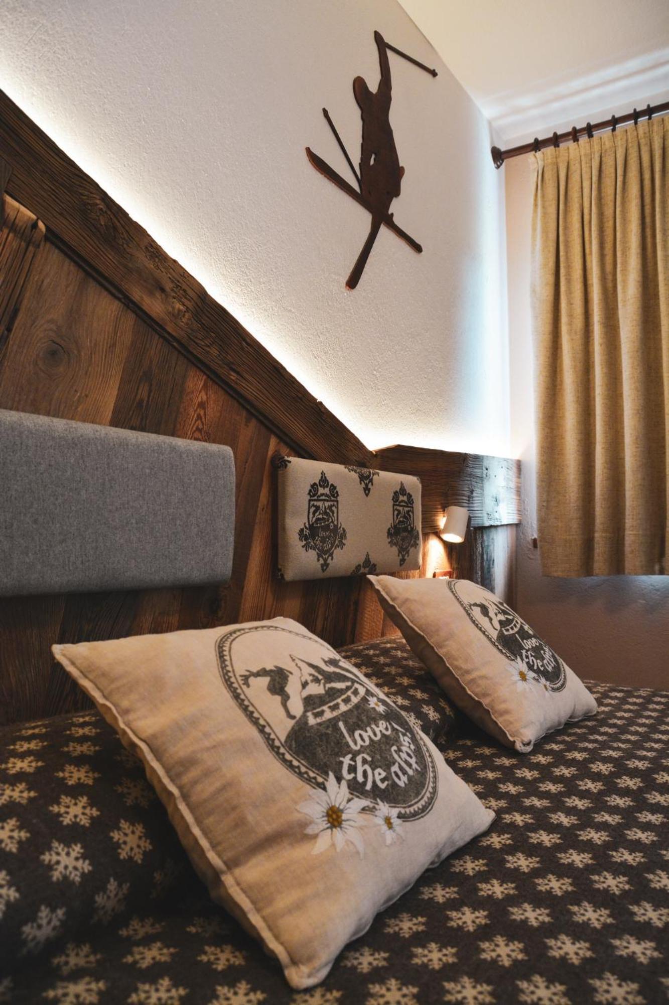 Hotel Chaberton Чезана-Торинезе Екстер'єр фото