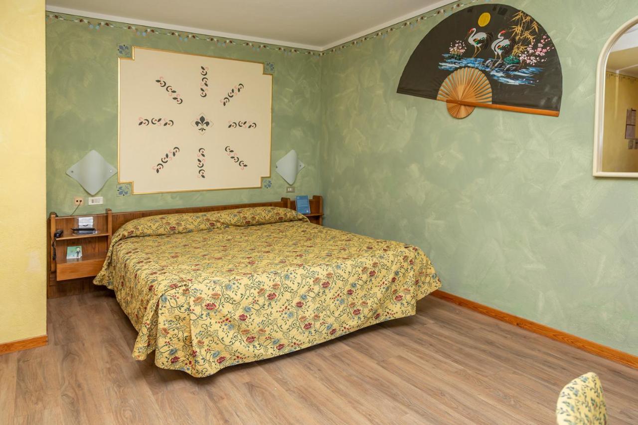 Hotel Chaberton Чезана-Торинезе Екстер'єр фото